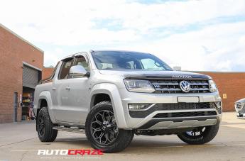 VOLKSWAGEN AMAROK REPLAY GLOSS BLACK MACHINED DARK TINT